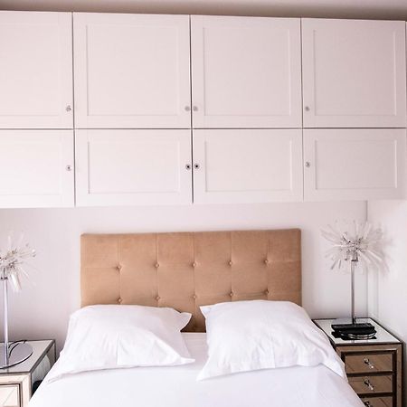 Elise De Roche Equipe Balcon Parking Rer B Apartment Le Bourget Exterior photo